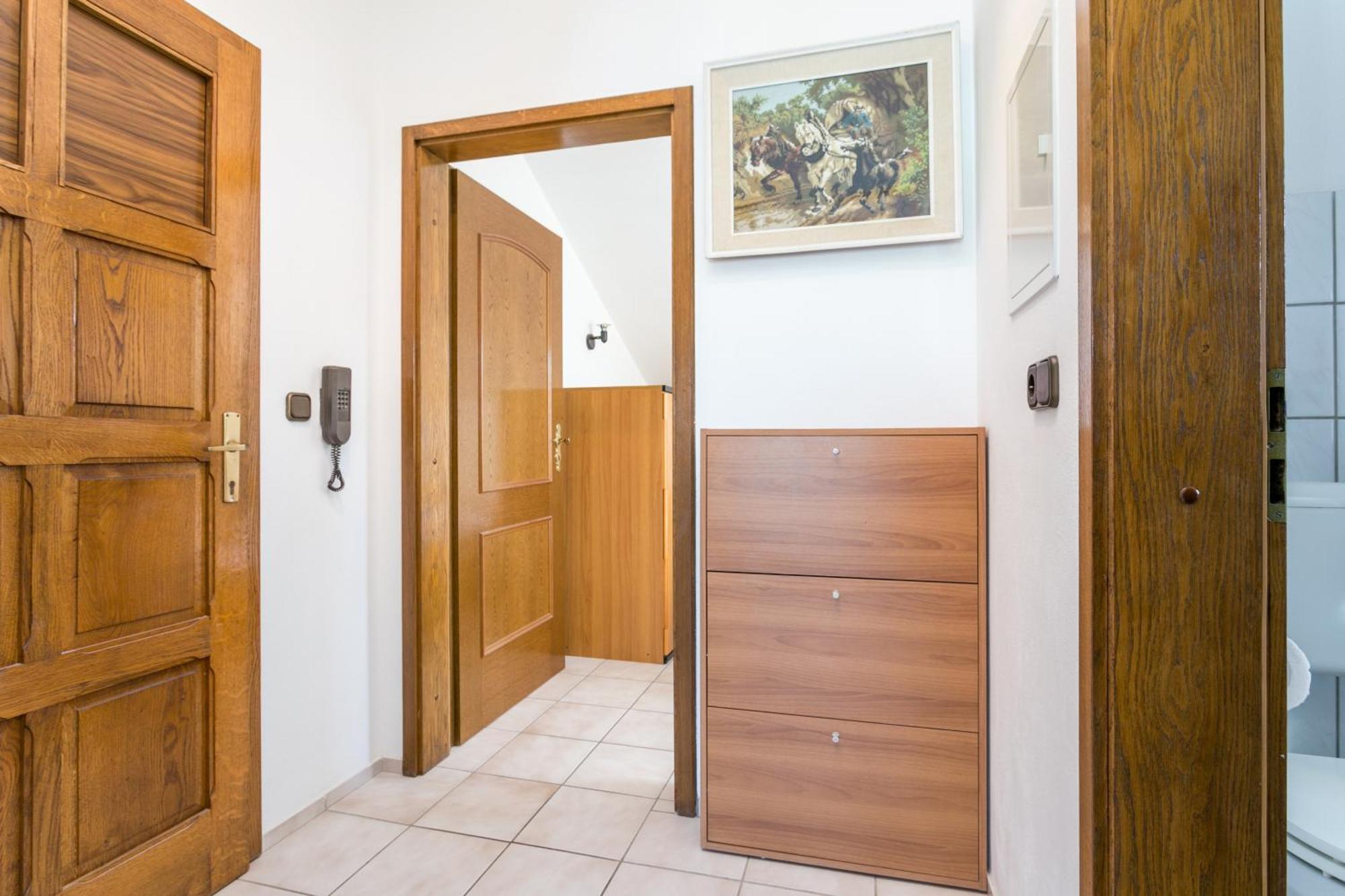 Seaside Apartments With A Swimming Pool Okrug Gornji, Ciovo - 11374 特罗吉尔 外观 照片